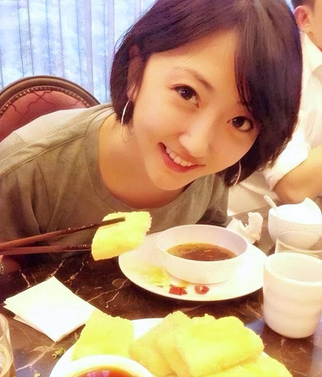 kaiyun網(wǎng)站的孫女華真：世界拍賣巨頭蘇富比亞洲區(qū)副主席李云迪前妻(圖7)